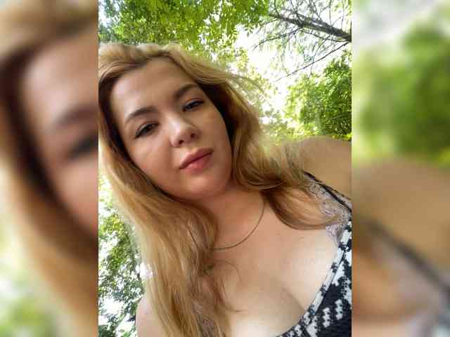 MiaDiva webcam