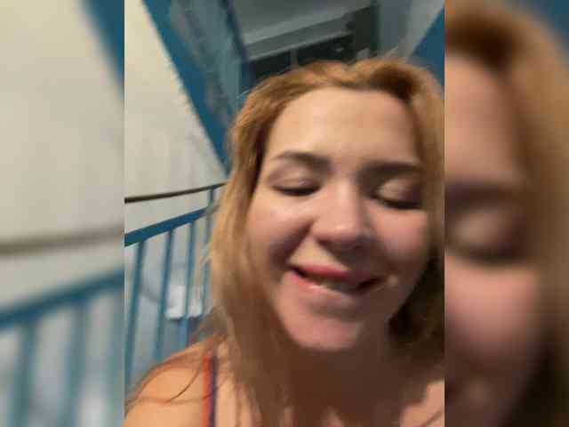 MiaDiva webcam
