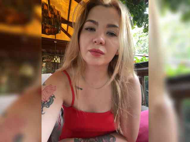 MiaDiva webcam