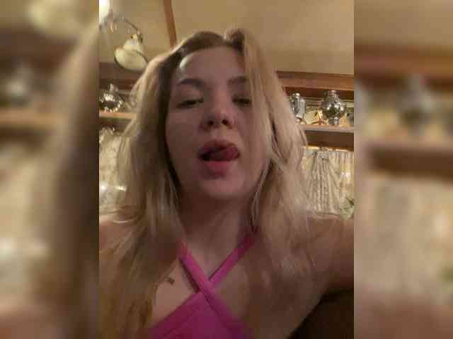 MiaDiva webcam