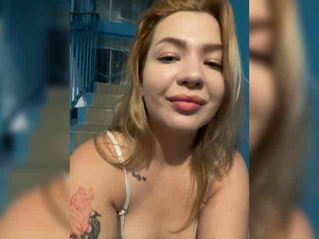 MiaDiva webcam