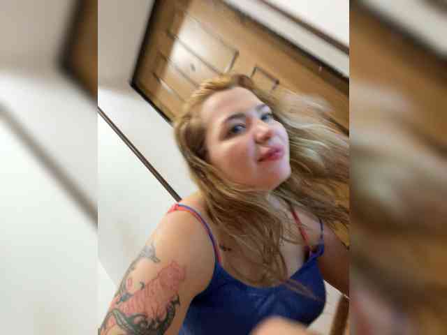 MiaDiva webcam