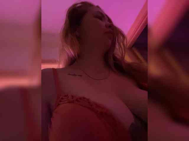 MiaDiva webcam