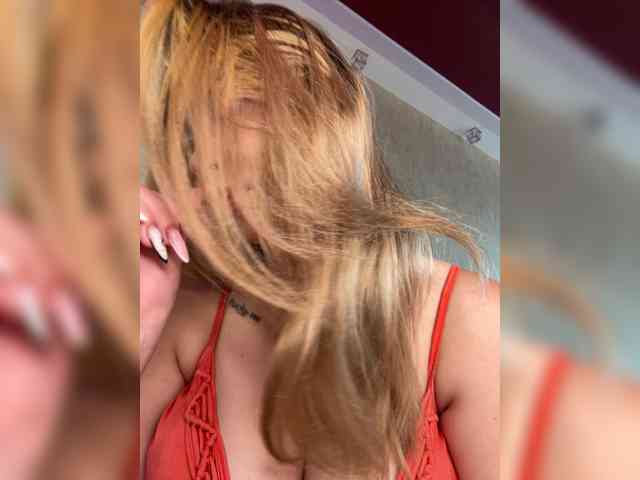MiaDiva webcam