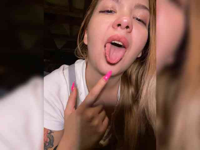 MiaDiva webcam