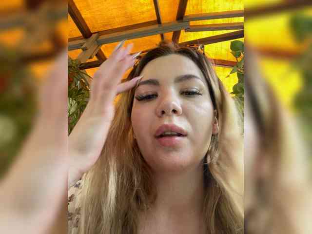 MiaDiva webcam