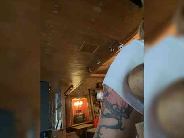 MiaDiva webcam