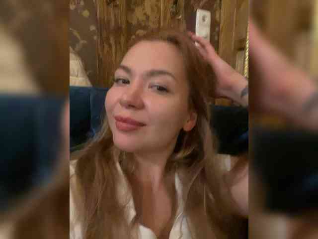 MiaDiva webcam