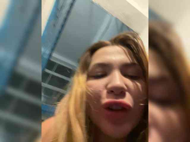 MiaDiva webcam