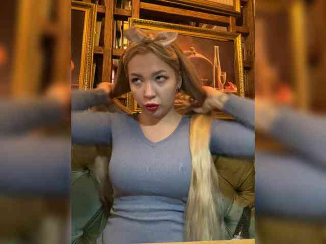 MiaDiva webcam