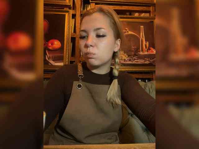 MiaDiva webcam