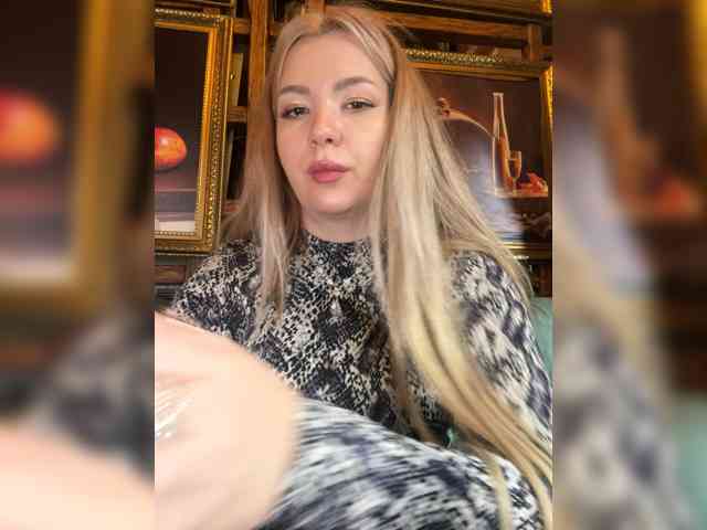MiaDiva webcam