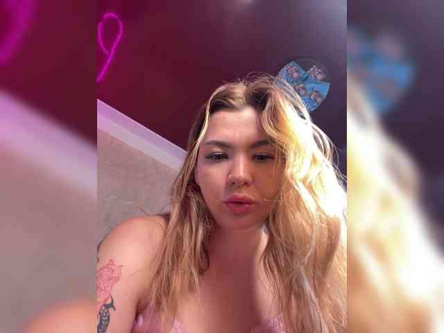 MiaDiva webcam
