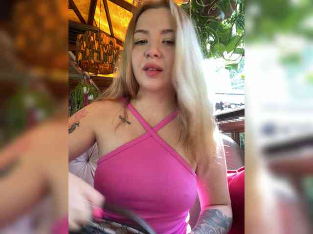 MiaDiva webcam
