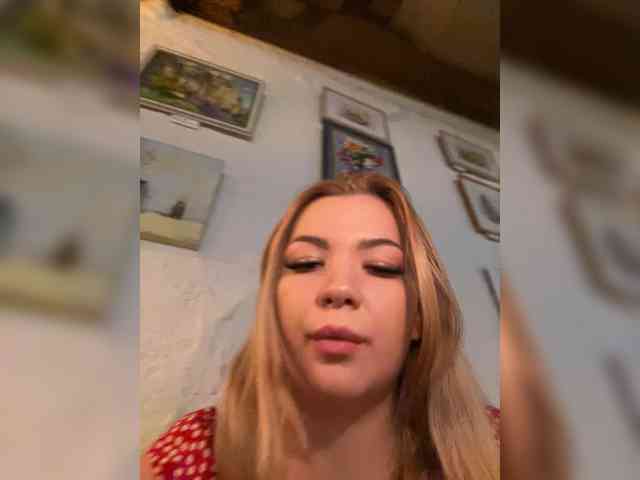 MiaDiva webcam