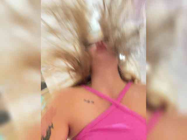 MiaDiva webcam