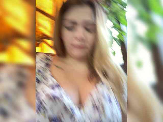 MiaDiva webcam