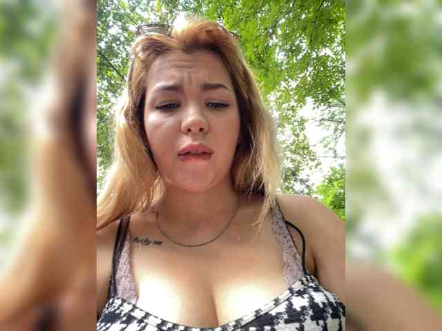 MiaDiva webcam