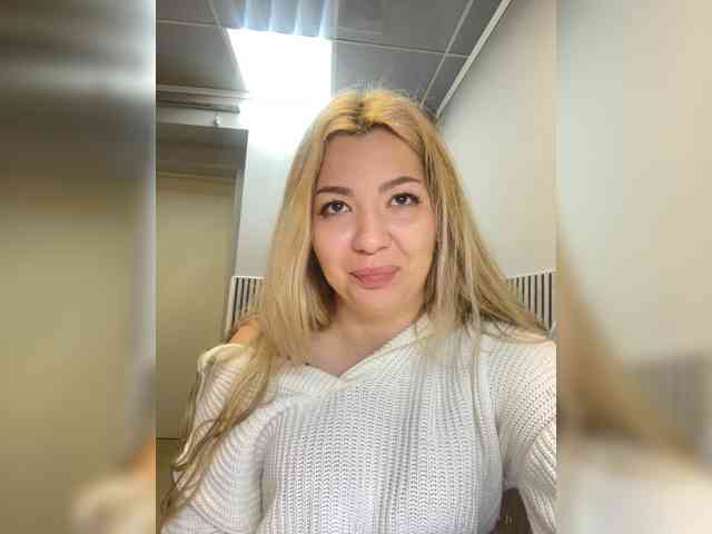 MiaDiva webcam