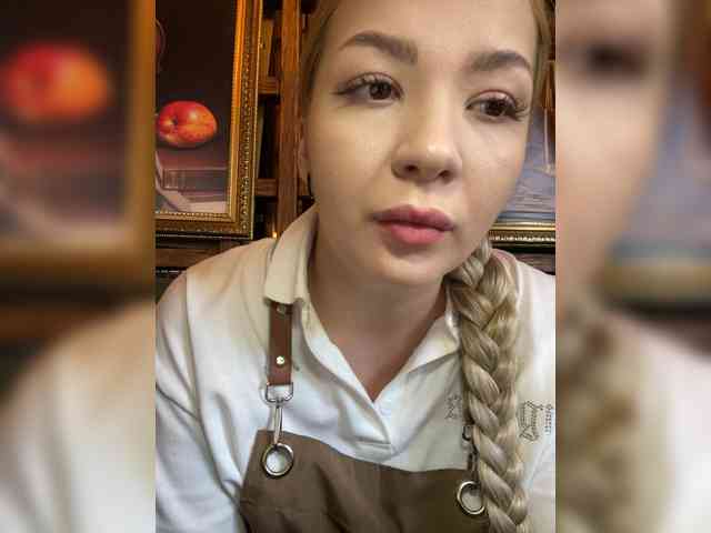 MiaDiva webcam