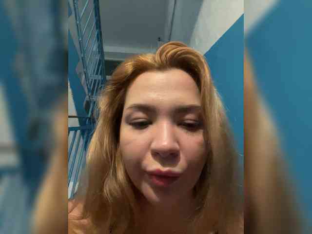 MiaDiva webcam