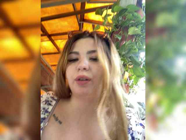 MiaDiva webcam