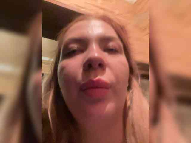 MiaDiva webcam