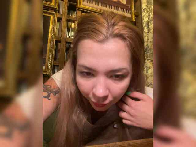 MiaDiva webcam