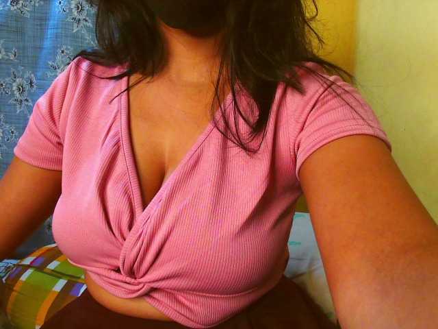 pinklattee live cam on BongaCams