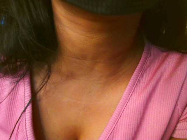 pinklattee live cam on BongaCams