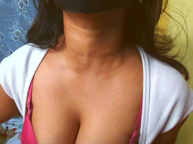 pinklattee live cam on BongaCams