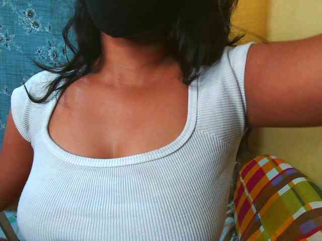 pinklattee webcam