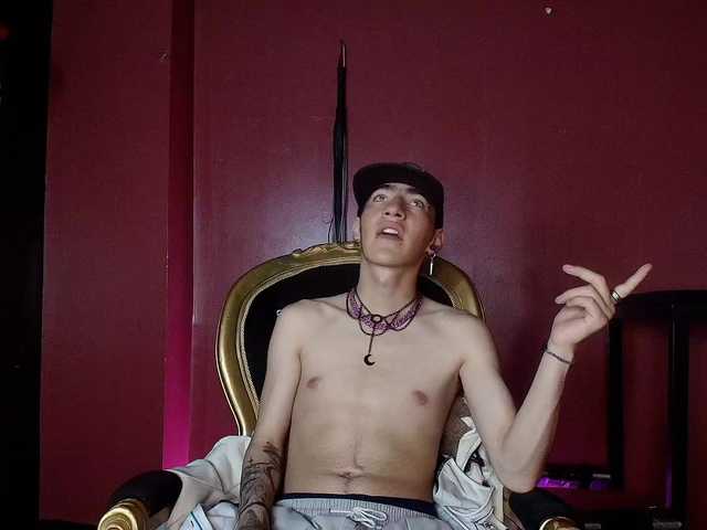 AngelMarcell live webcam show