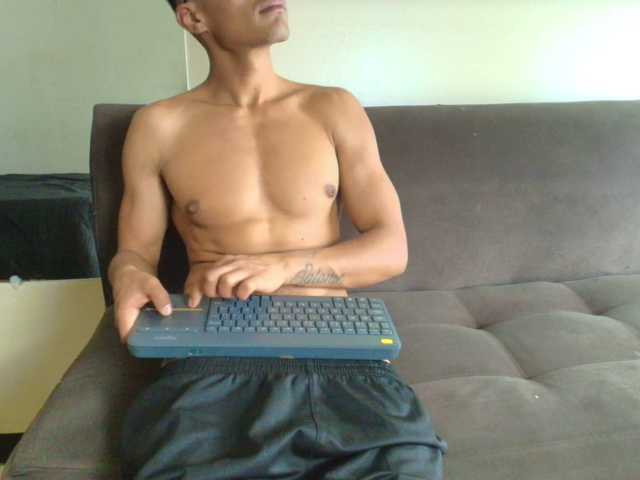 RyannFox live webcam show