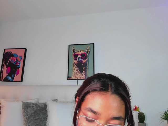 aria-blom live cam on BongaCams