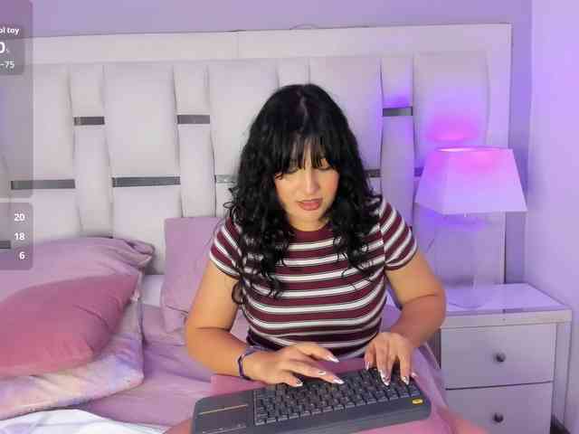 LiaMoretti webcam