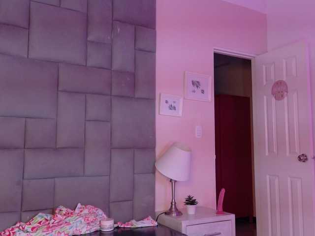IsaSweett live cam on BongaCams