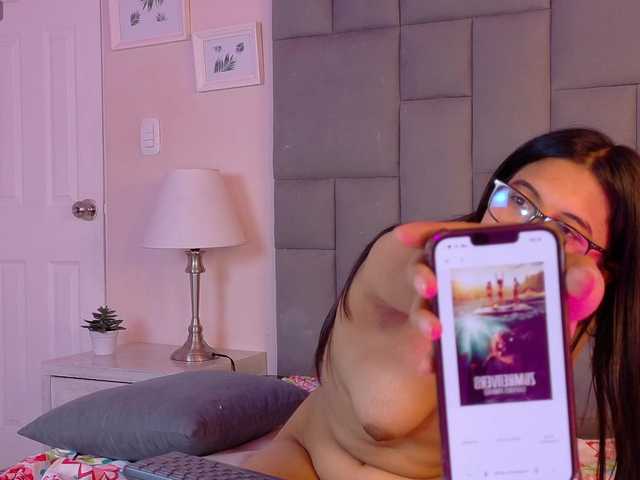 IsaSweett live cam on BongaCams