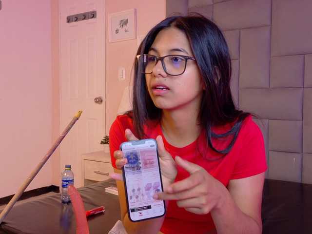 IsaSweett live cam on BongaCams