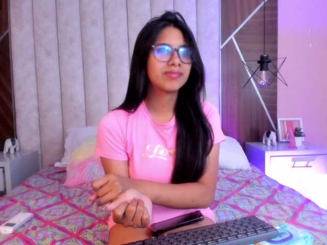 IsaSweett live cam on BongaCams