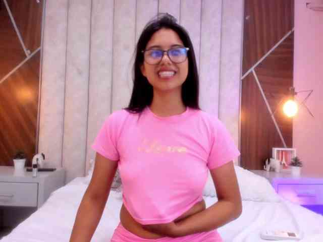 IsaSweett webcam