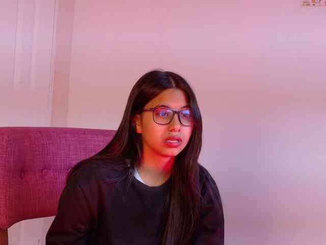 IsaSweett Live Webcam on BongaCams