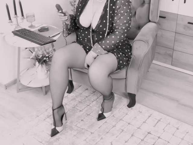 AryaEve live cam preview
