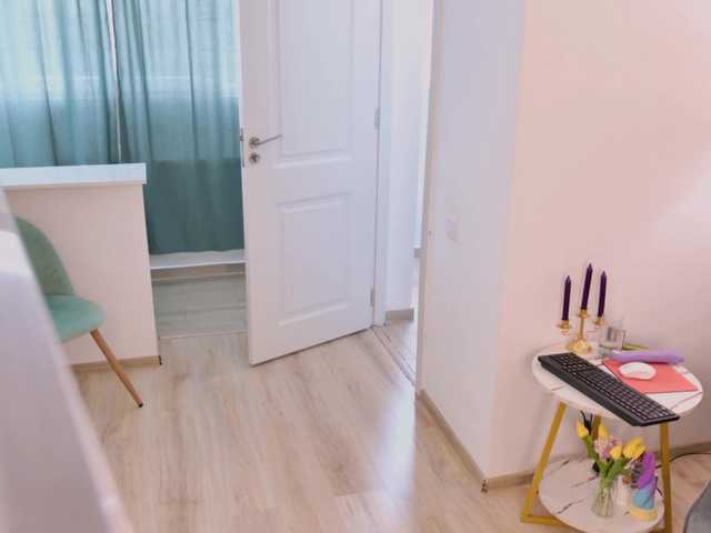 AryaEve live webcam show