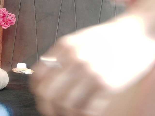 AmandaKali live cam on BongaCams