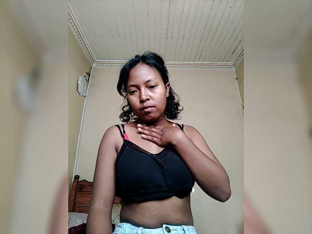 Myahsexy live cam on BongaCams