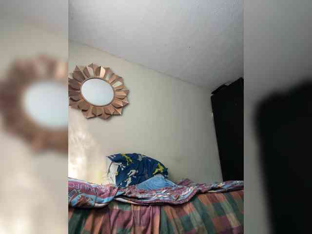 Eladio16cm Live Webcam on BongaCams