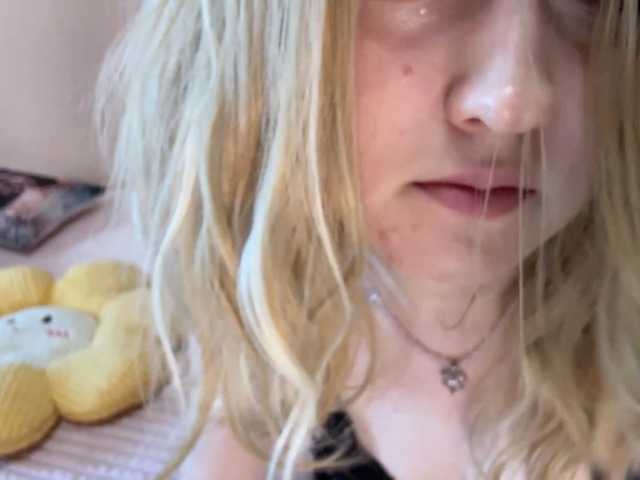 MaribelNemerofsky live cam on BongaCams