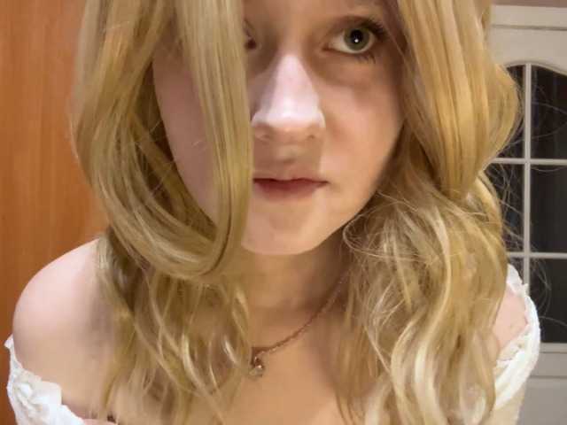 MaribelNemerofsky live cam on BongaCams