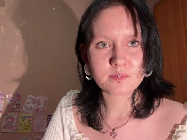 MaribelNemerofsky, en directo ahora en BongaCams